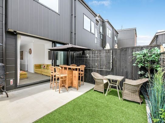 38 Pennant Street, Long Bay, Auckland - Carousel 1