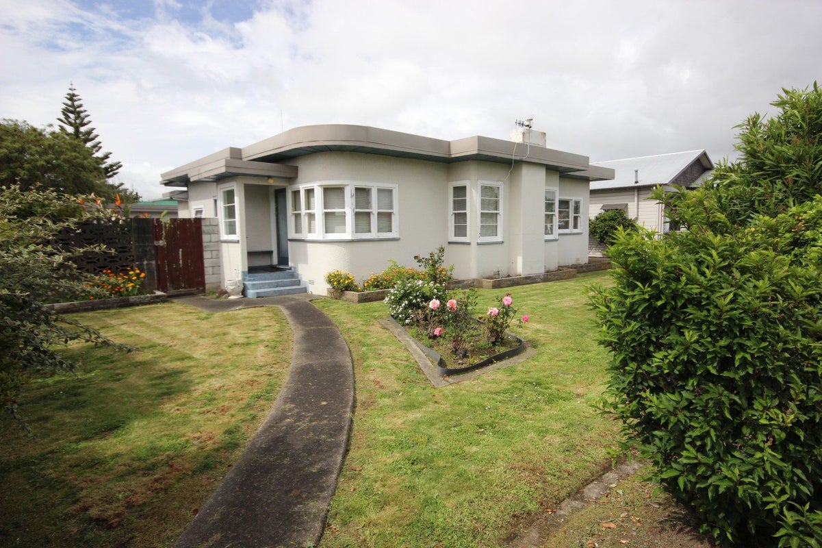 690 Pioneer Highway, Highbury, Palmerston North - Carousel 1
