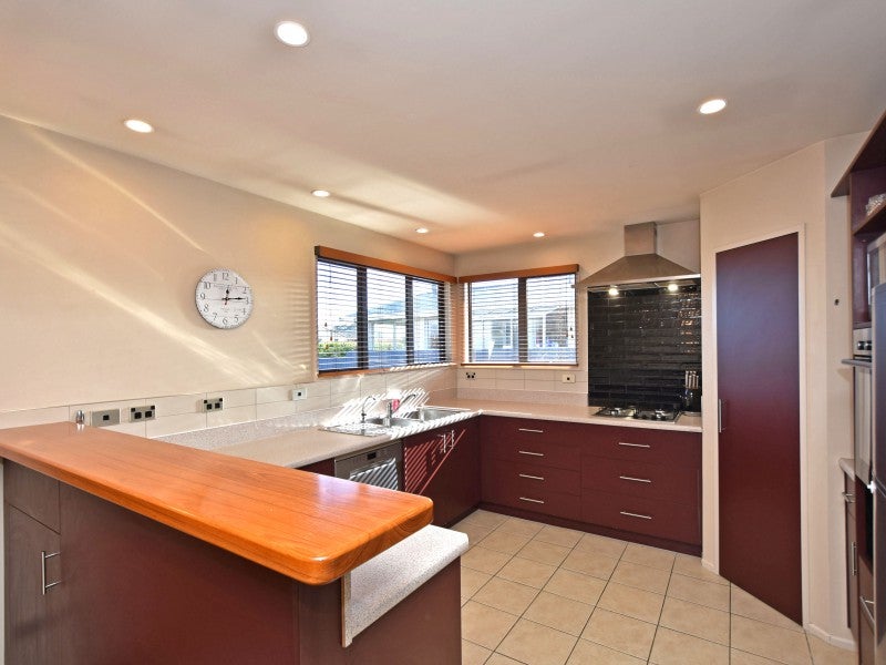 135 Cunningham Crescent, Grasmere, Invercargill - Carousel 2