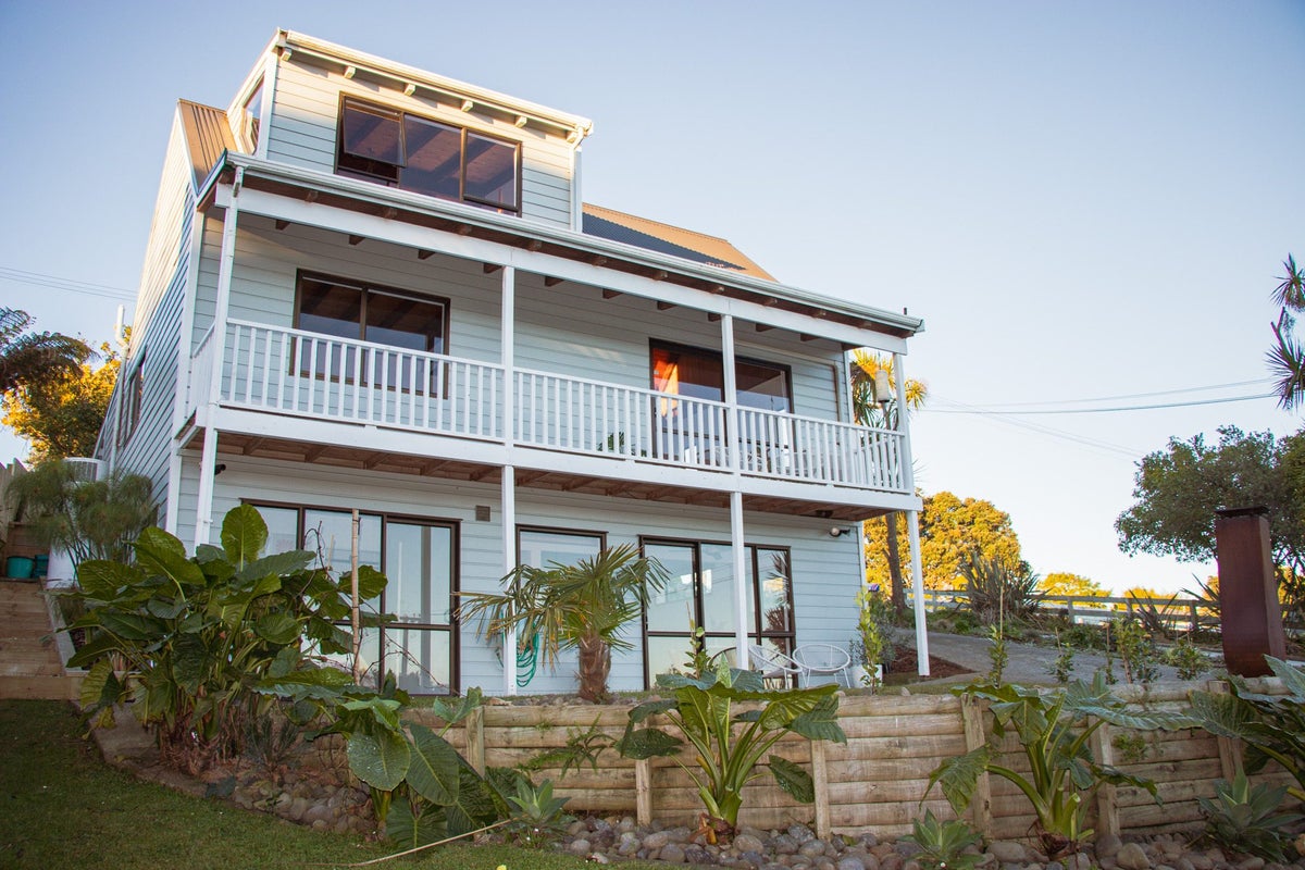 13A East Street, Raglan, Raglan - Carousel 1
