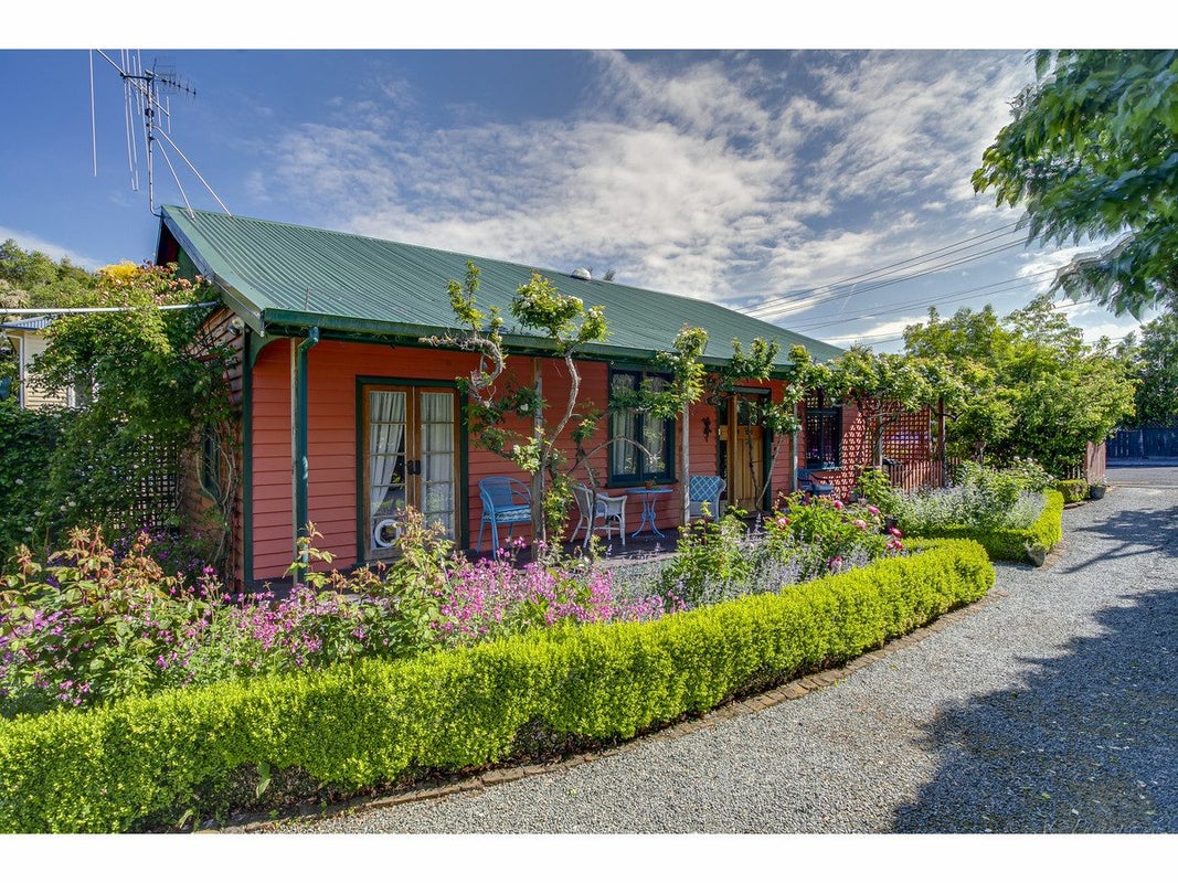 15 Gibson Street, Seaview, Timaru - Carousel 1