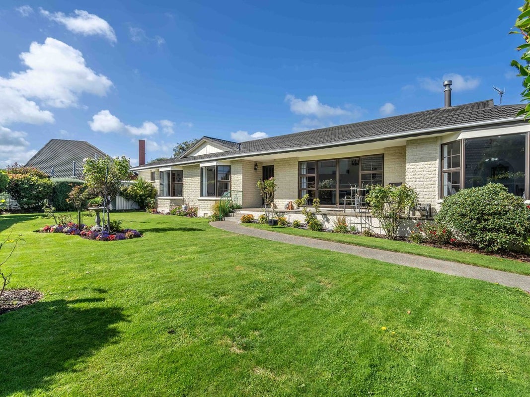 44 Terrace Street, Rosedale, Invercargill - Carousel 1