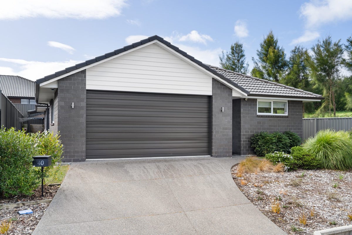 40 Sentinel Avenue, Omokoroa, Omokoroa - Carousel 1