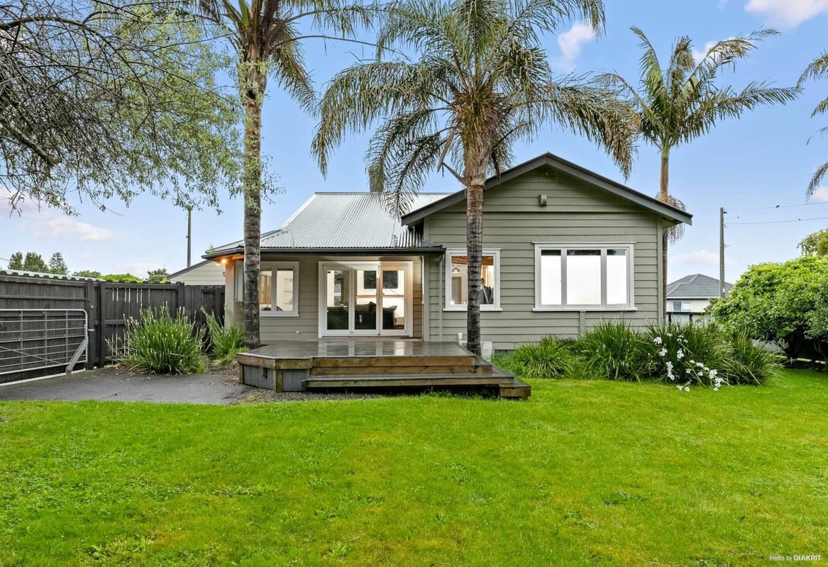 92 Beach Road, Pahurehure, Papakura - Carousel 1