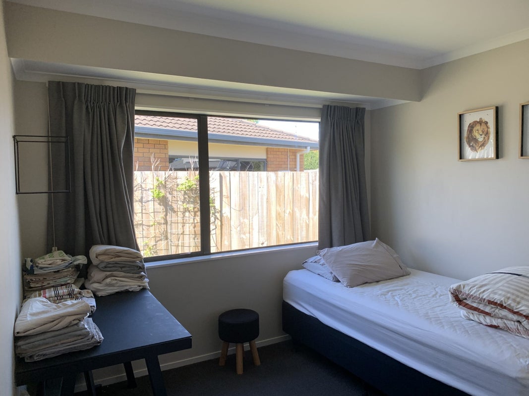 81A MacFarlane Street, Hamilton East, Hamilton - Carousel 11