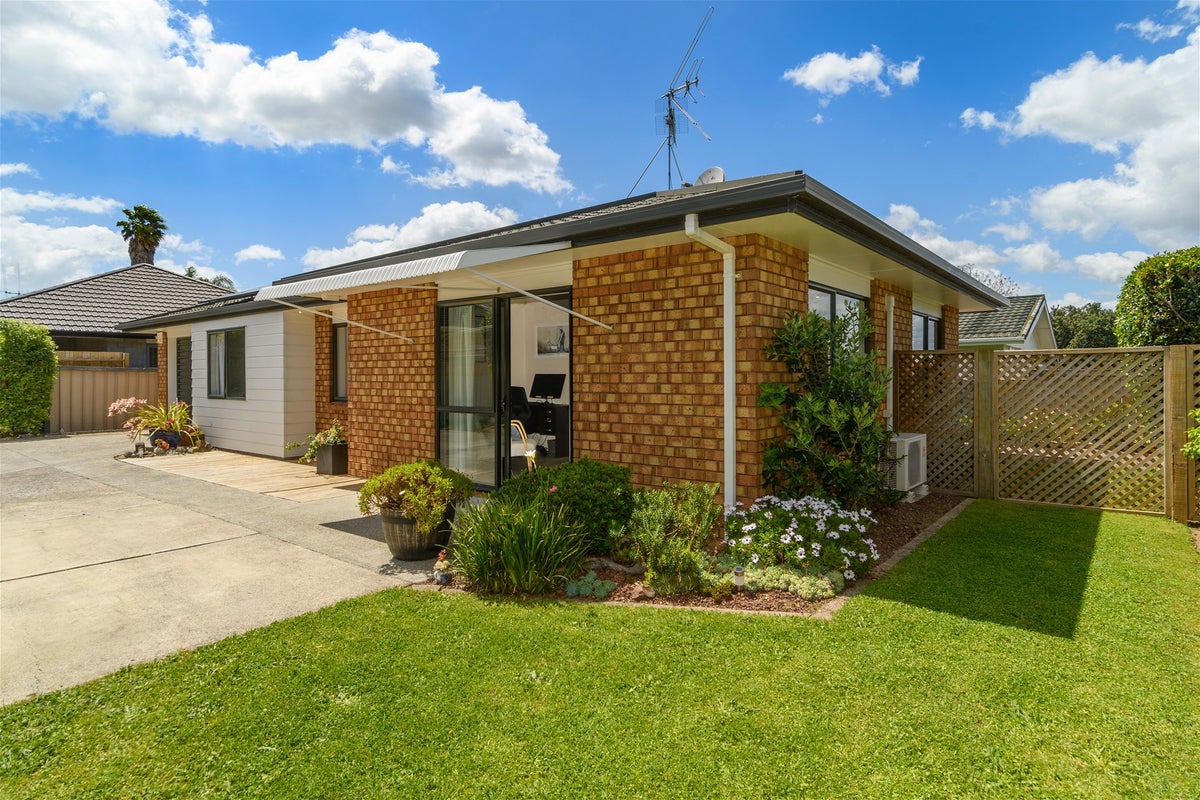 256 Waihi Road, Judea, Tauranga - Carousel 1
