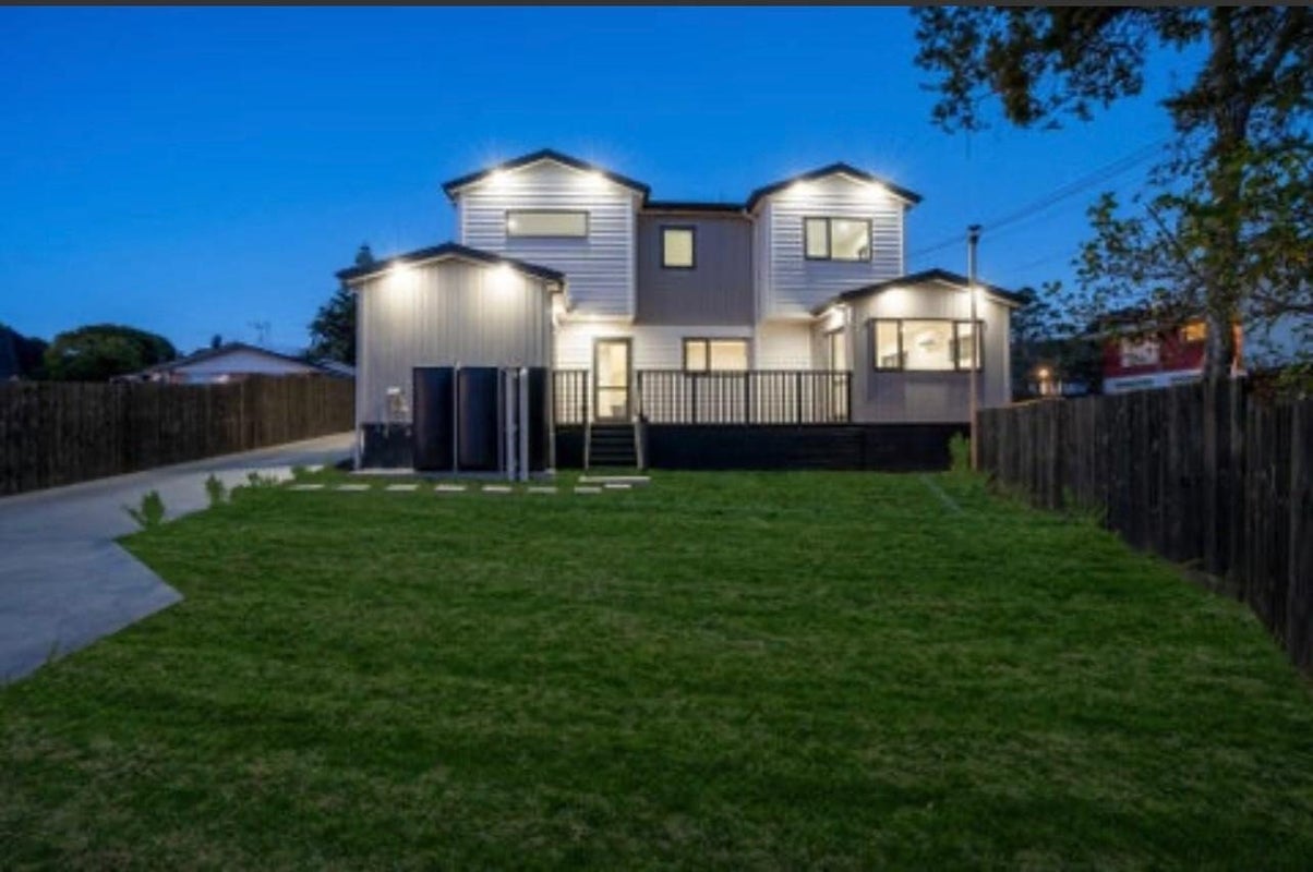 1/142 Great South Road, Manurewa, Auckland - Carousel 2