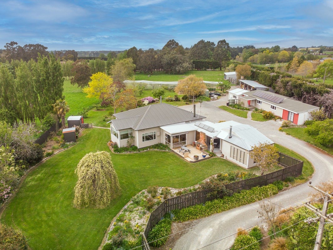 192 Rocky Hundreds Road, Fairview, Timaru - Carousel 1