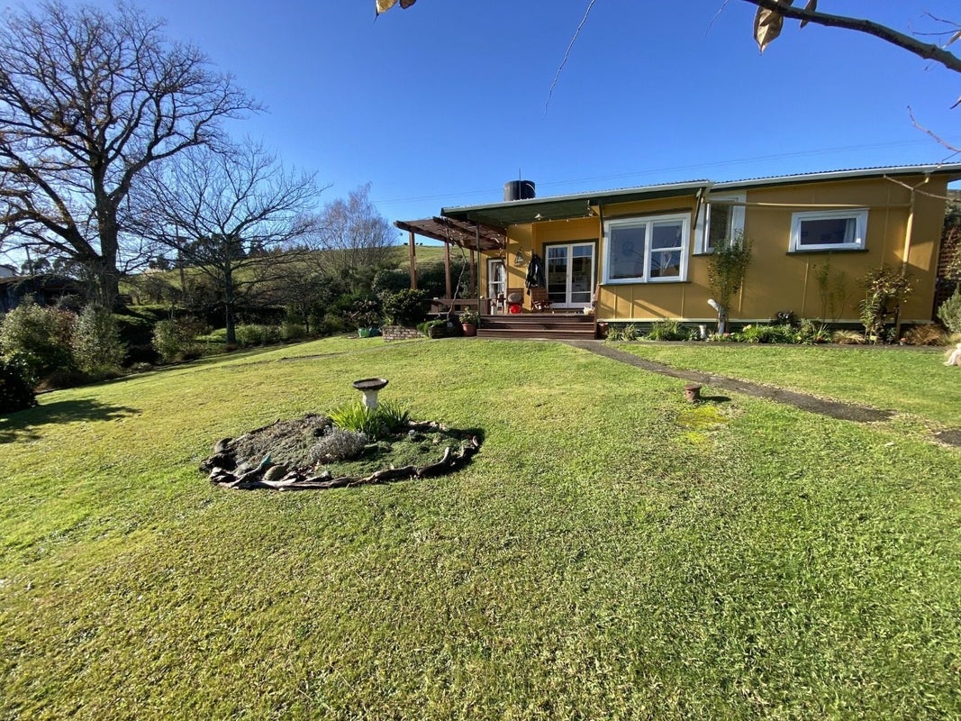160 Supplejack Valley Road, Upper Moutere - Carousel 2