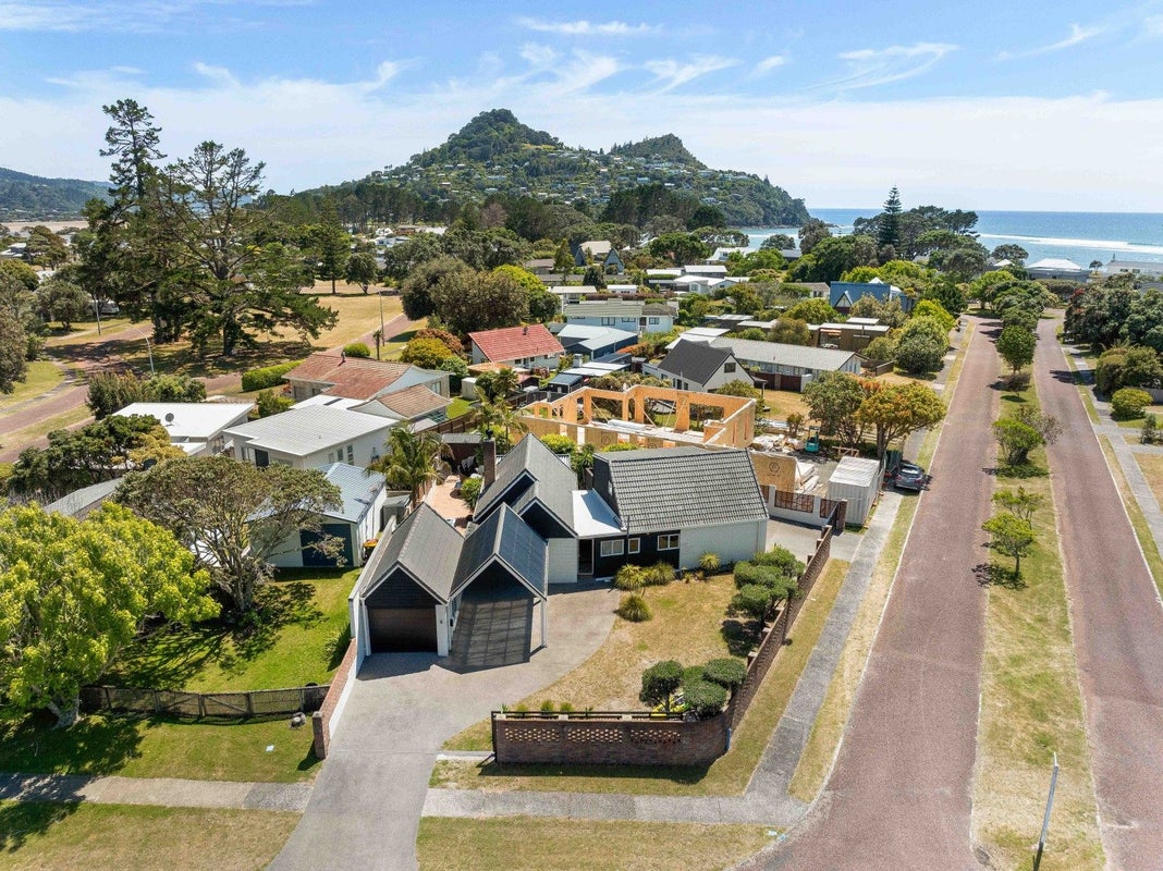 11 Pauanui Boulevard, Pauanui, Pauanui - Carousel 1