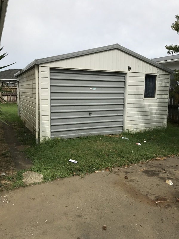 4 Dungarvon Place, Clendon Park, Auckland - Carousel 13