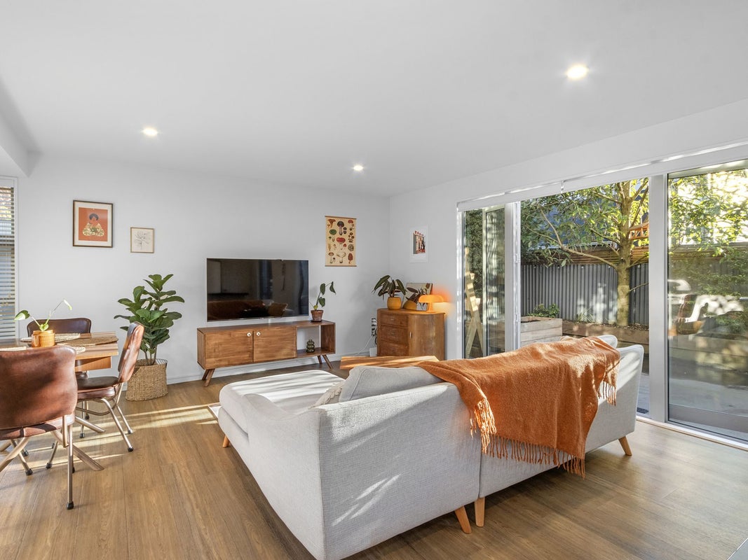 2/130 Southampton Street, Sydenham, Christchurch - Carousel 2