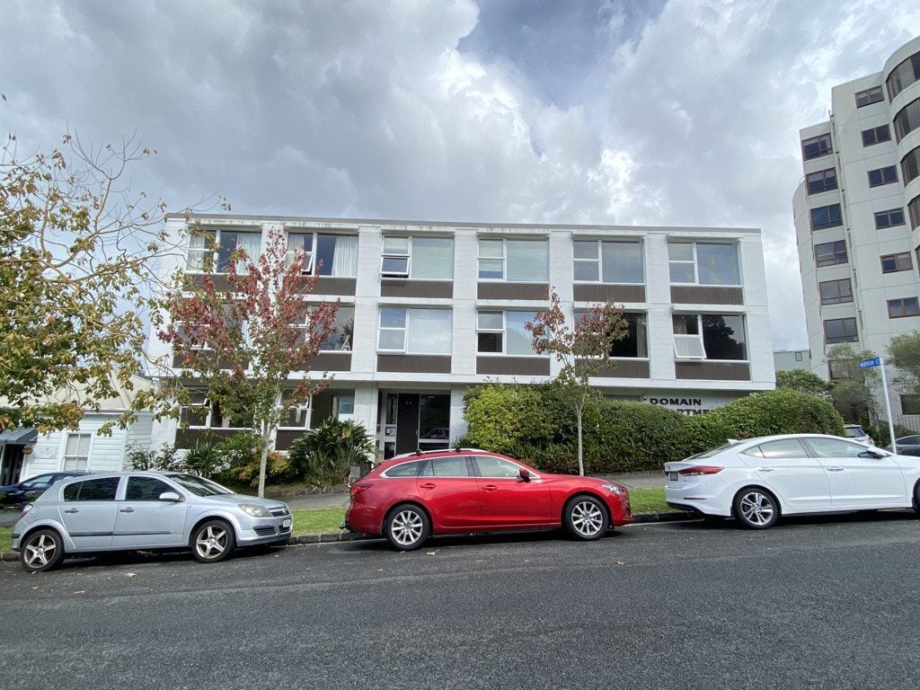 7/29 George Street, Newmarket, Auckland - Carousel 1