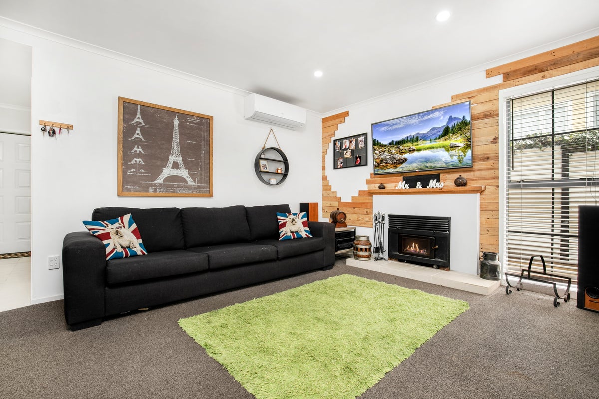 14 Holiday Road, Stanmore Bay, Whangaparaoa - Carousel 2