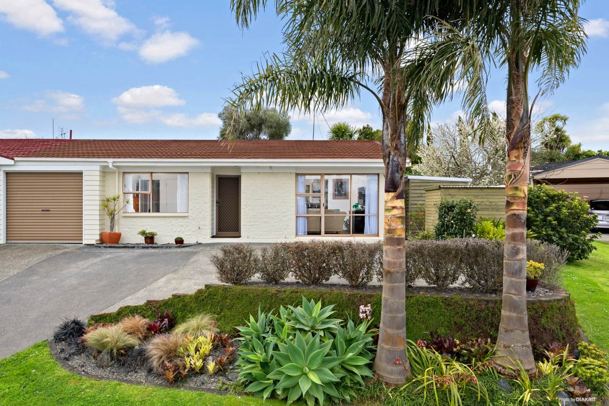 20B Galvan Avenue, Sunnyhills, Auckland - Carousel 1