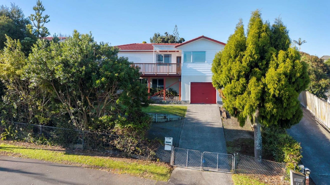 61 Athenic Avenue, Lynfield, Auckland - Carousel 28