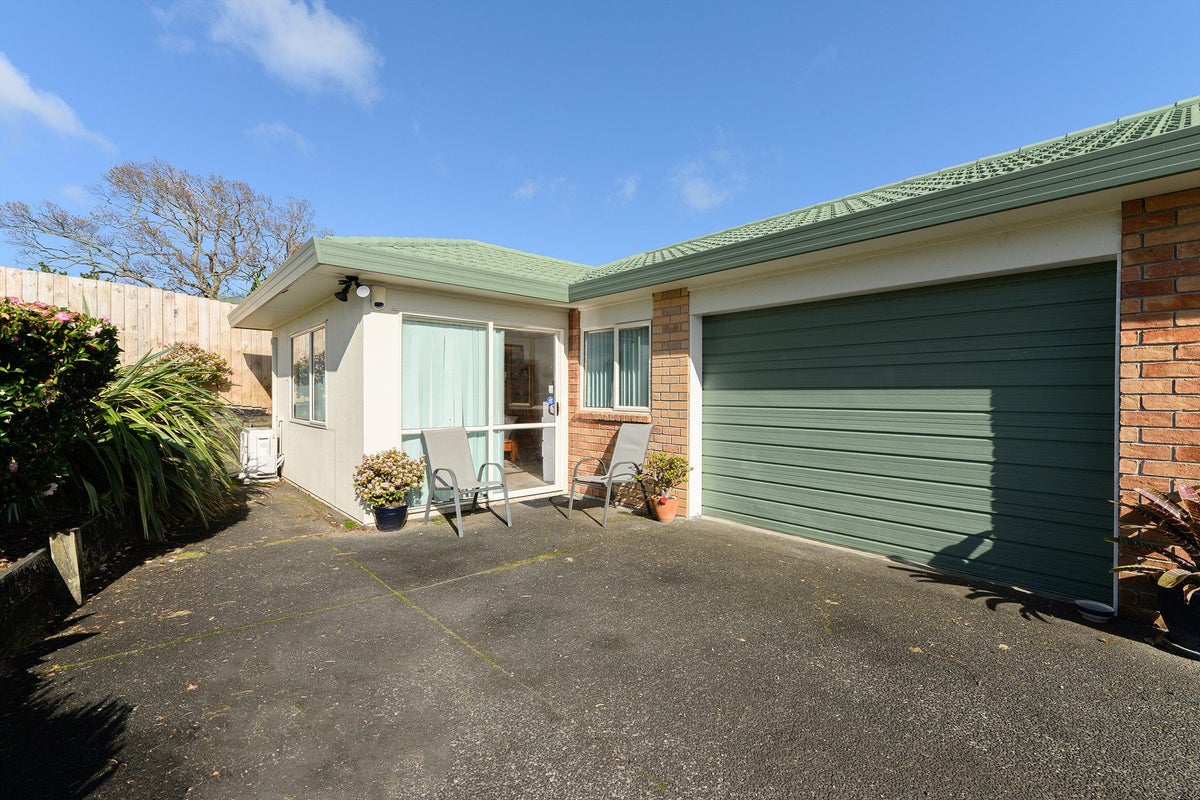 60 Hewlett road, Massey, Auckland - Carousel 2