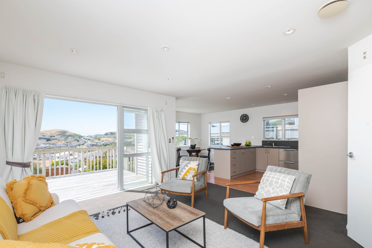 68 Waverton Terrace, Churton Park, Wellington - Carousel 2