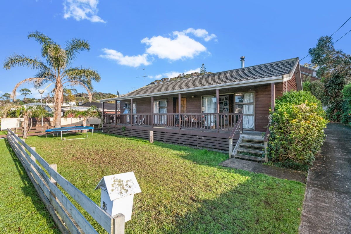 45 Mckenzie Avenue, Arkles Bay, Whangaparaoa - Carousel 2