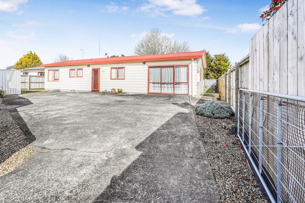23A Rhode Street, Frankton, Hamilton - Carousel 1