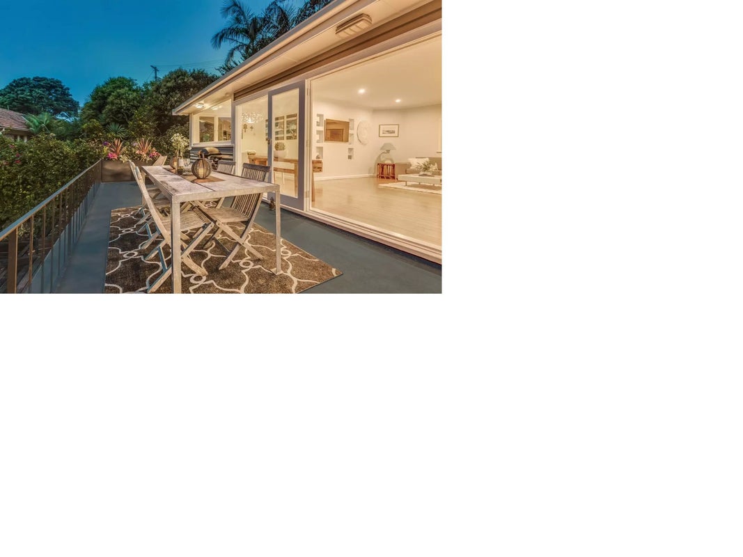 17 Peacock Street, Glendowie, Auckland - Carousel 2