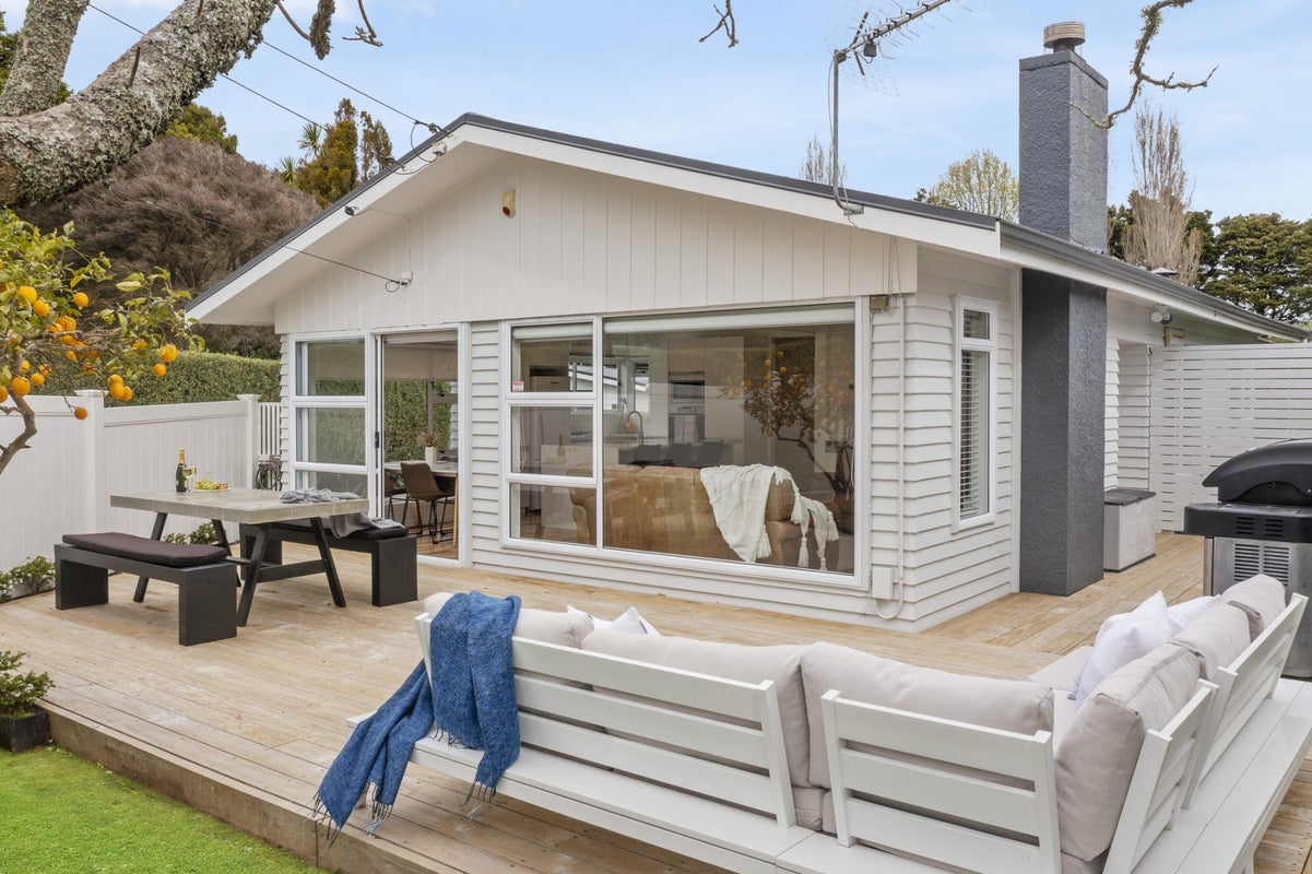 27 Kelvyn Grove, Hillpark, Auckland - Carousel 2