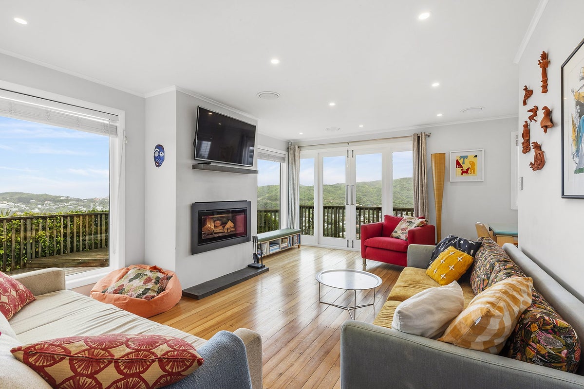23 Hudson Street, Island Bay, Wellington - Carousel 1