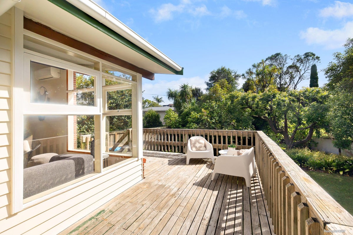 71A Bollard Avenue, New Windsor, Auckland - Carousel 2