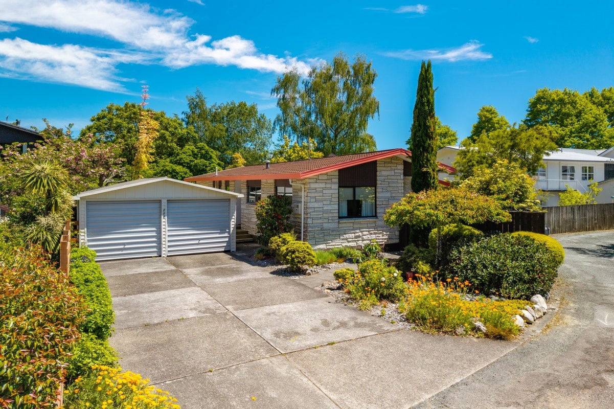 202 Nile Street East, Maitai, Nelson - Carousel 1