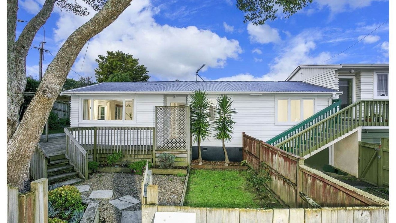 1/1A Becroft Drive, Forrest Hill, Auckland - Carousel 1