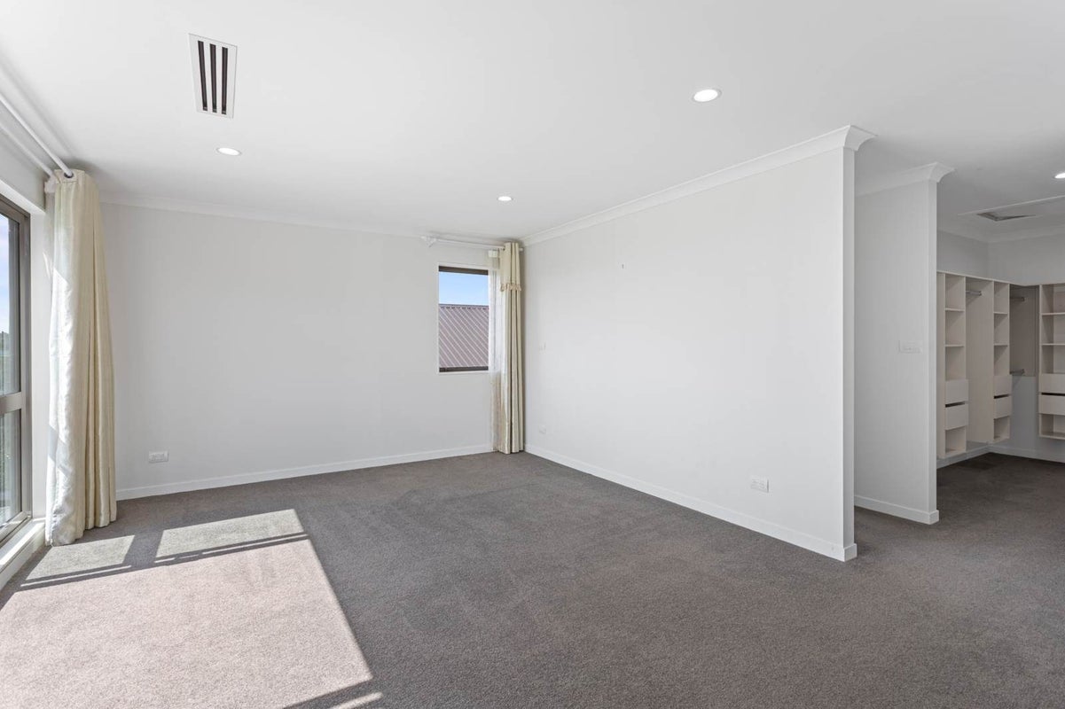 20 Bearing Parade, Long Bay, Auckland - Carousel 22