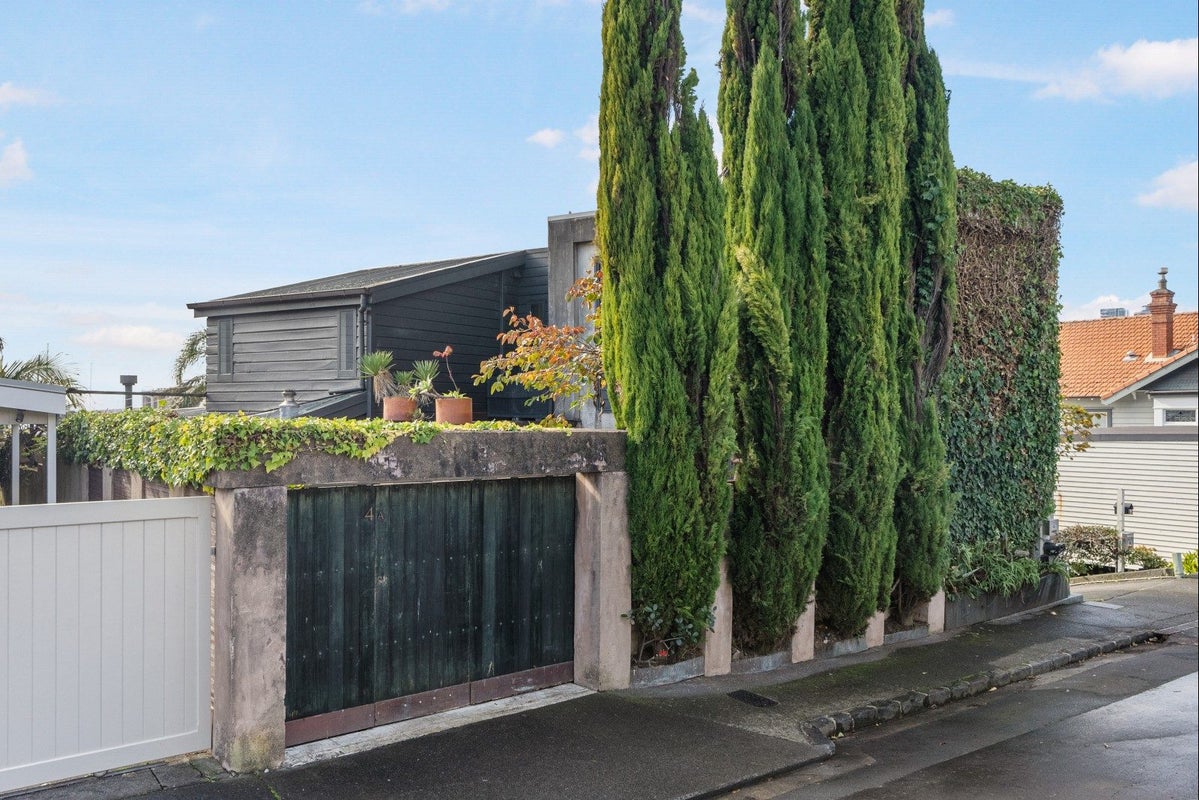 4A Harbour Street, Saint Marys Bay, Auckland - Carousel 1