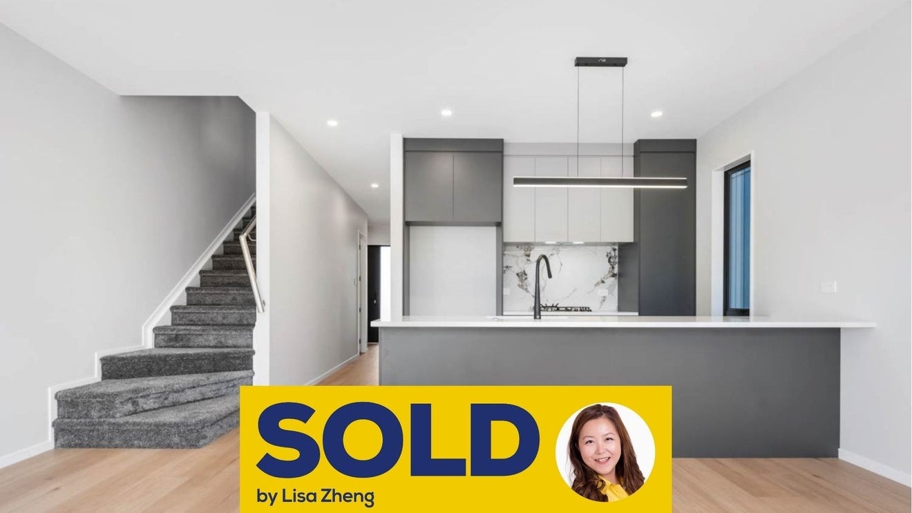 6 Paretao Street, Massey, Auckland - Carousel 1