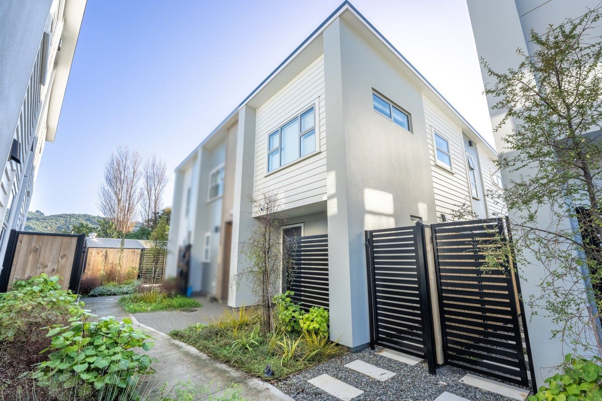 39 Mcgrath Way, Taita, Lower Hutt - Carousel 1