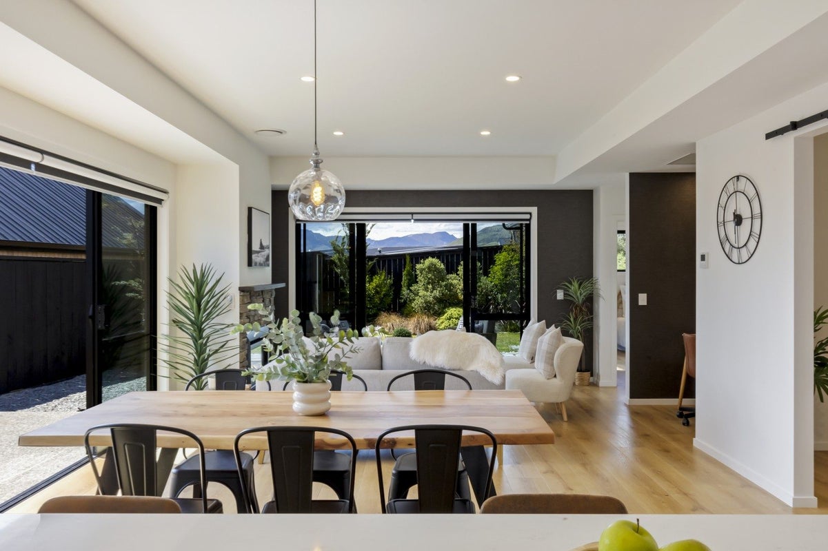 4 Coopworth Road, Jacks Point, Queenstown - Carousel 20