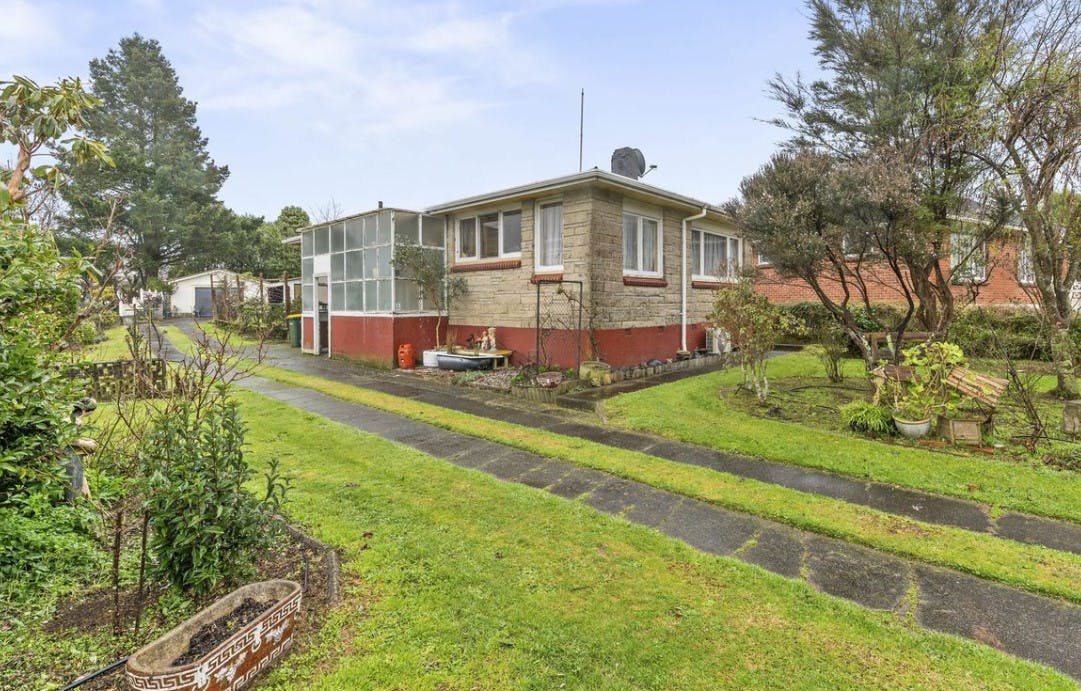 22 Island View Road, Western Heights, Rotorua - Carousel 1