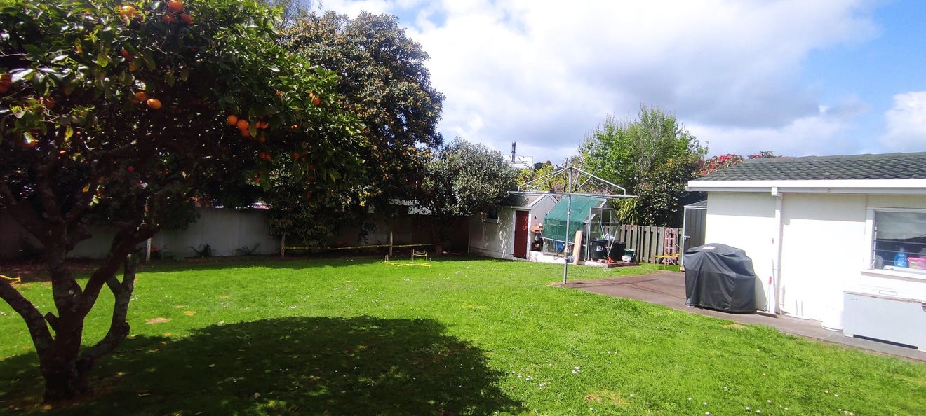 13 Mccall Place, Opaheke, Papakura - Carousel 2