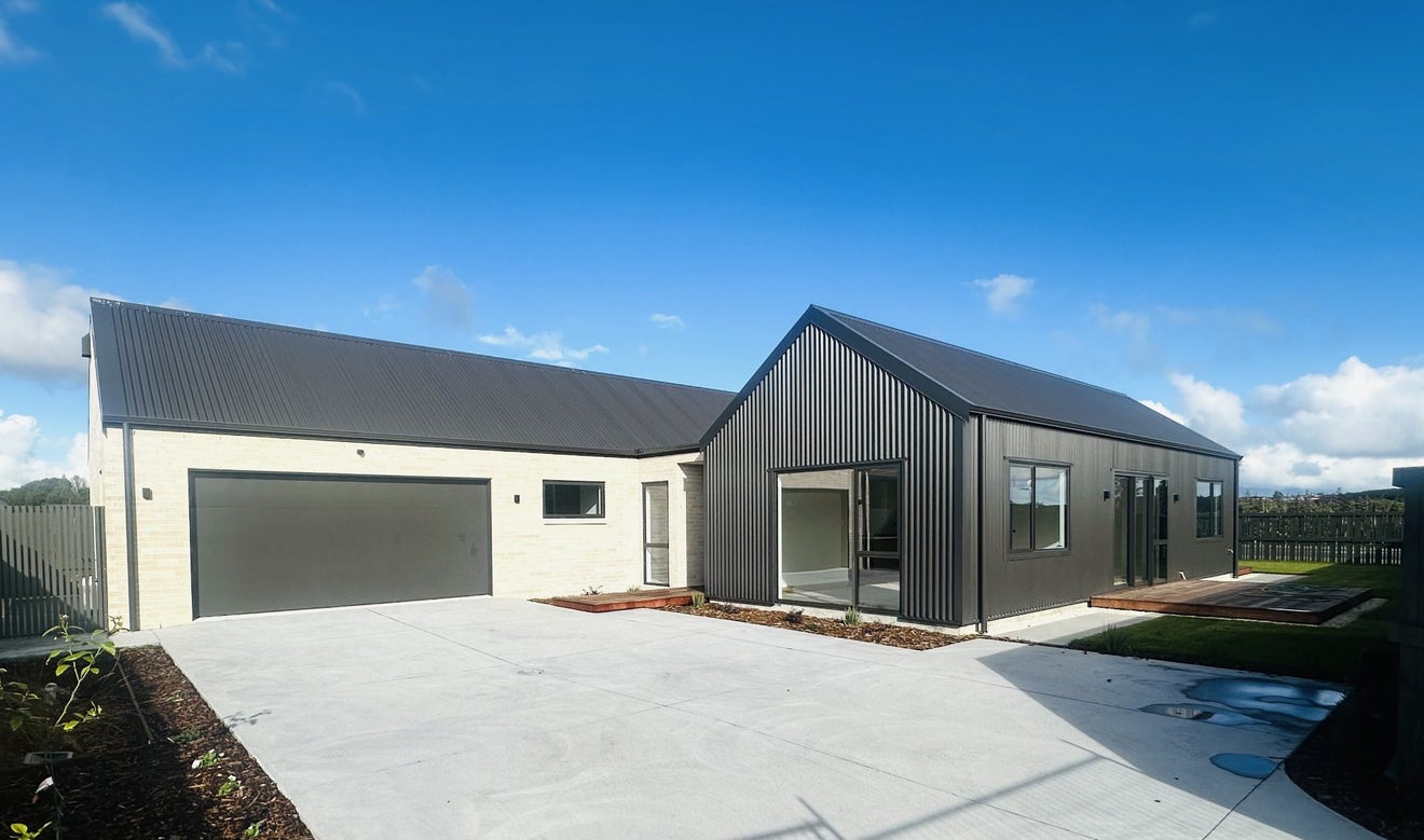 8 Korako Lane, Baverstock, Hamilton - Carousel 2