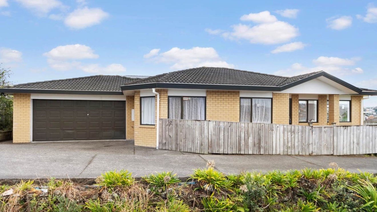 25 Kimber Hall Avenue, Mount Roskill, Auckland - Carousel 1