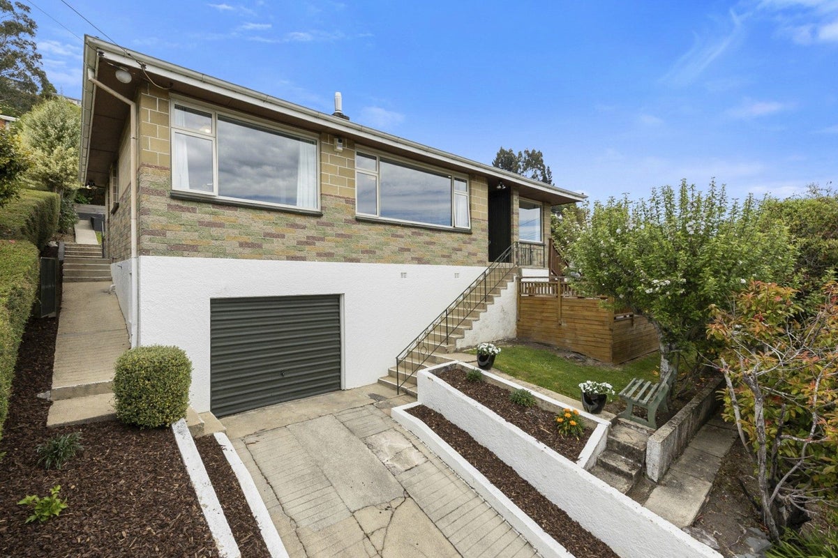 86 Hocken Street, Kenmure, Dunedin - Carousel 1