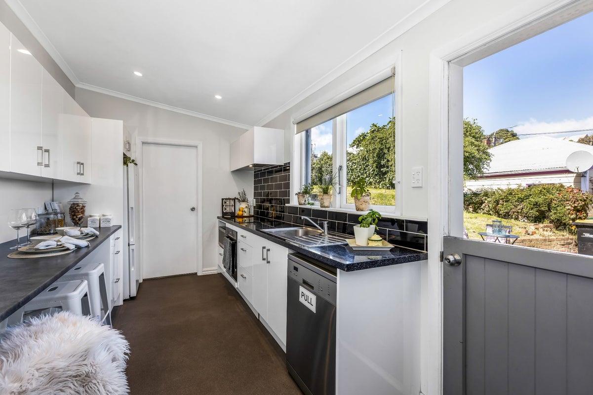 75 Coromandel Street, Newtown, Wellington - Carousel 2