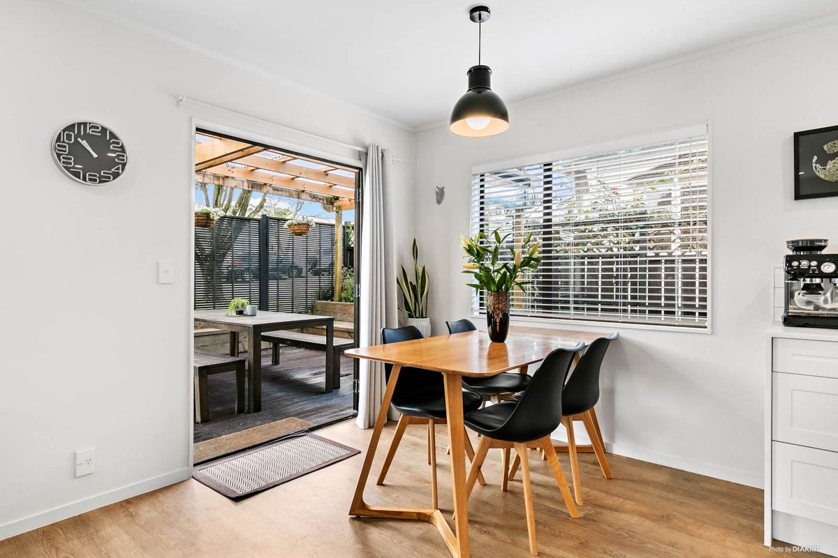34A Kenneth Avenue, Sandringham, Auckland - Carousel 2