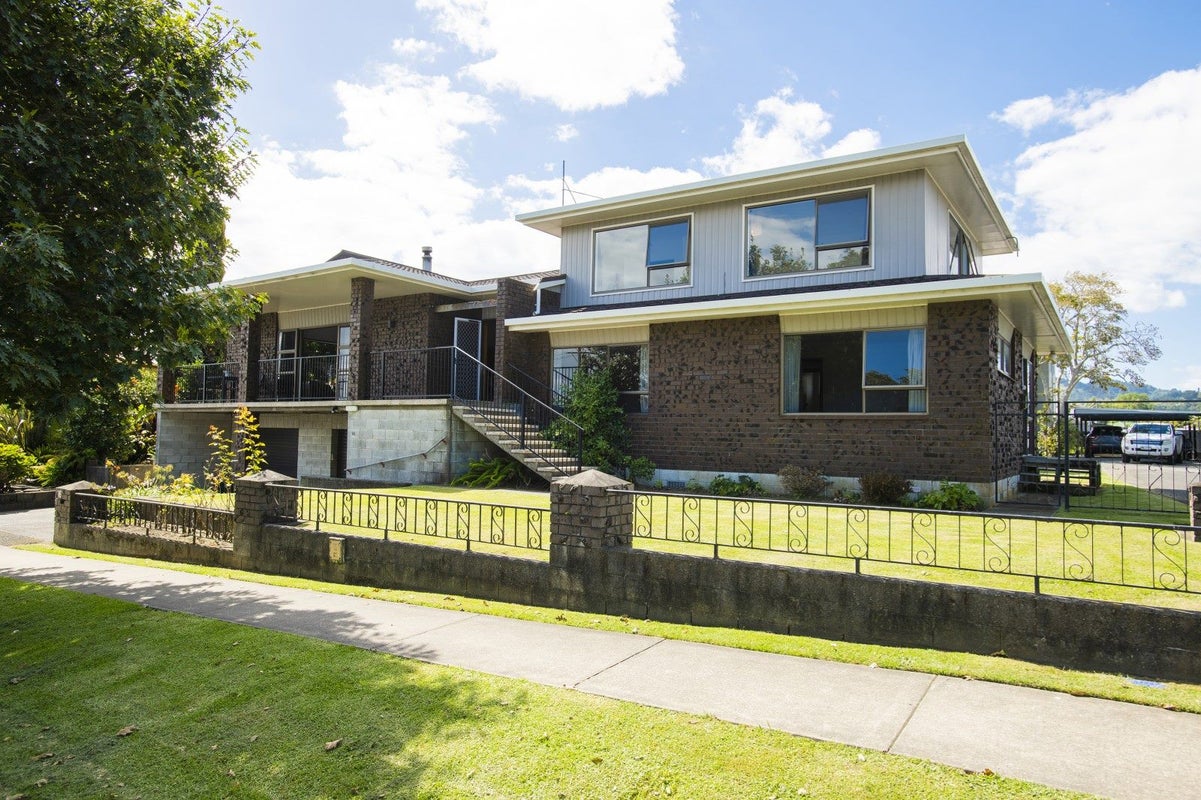 16 Rawiri Street, Kaiti, Gisborne - Carousel 50