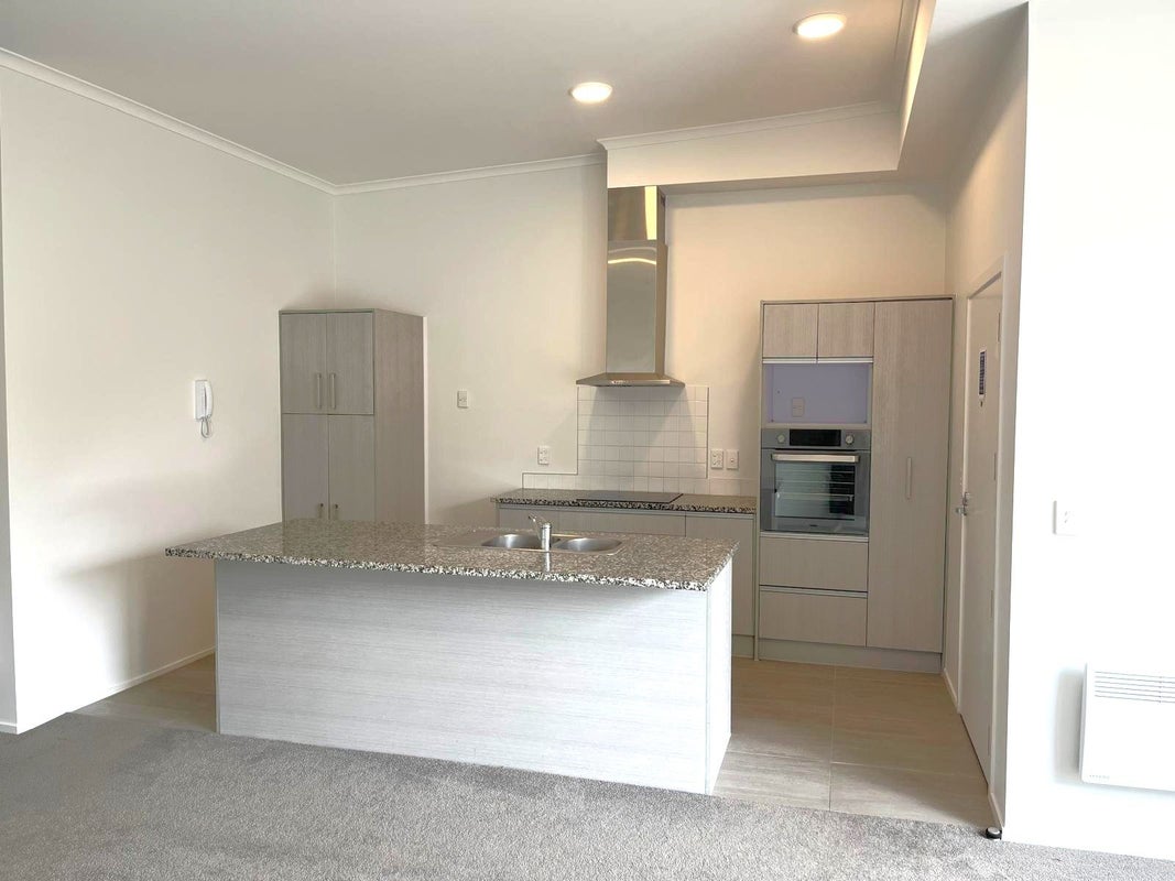 17/11 Carlos Drive, Flat Bush, Auckland - Carousel 2