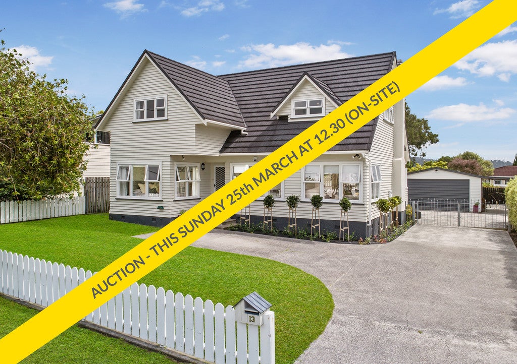 13 Cleve Road, Green Bay, Auckland - Carousel 1