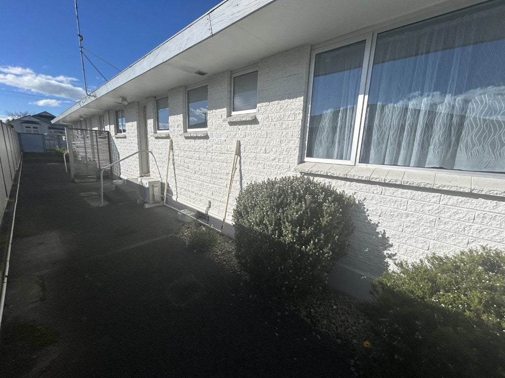 2 Bunny Street, Masterton - Carousel 10