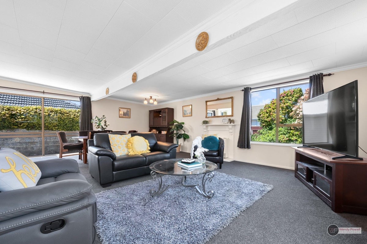 115 McLeod Street, Elderslea, Upper Hutt - Carousel 2