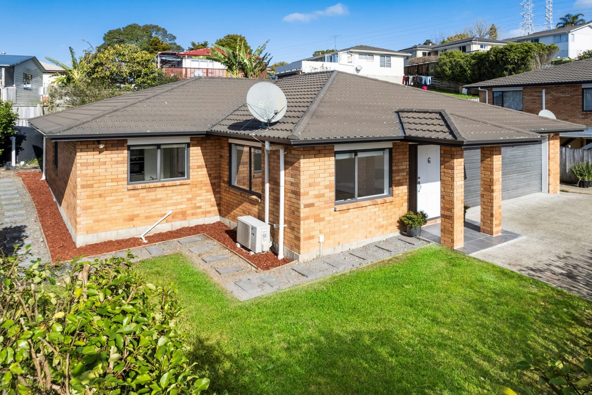 6 Exotic Place, Massey, Auckland - Carousel 16