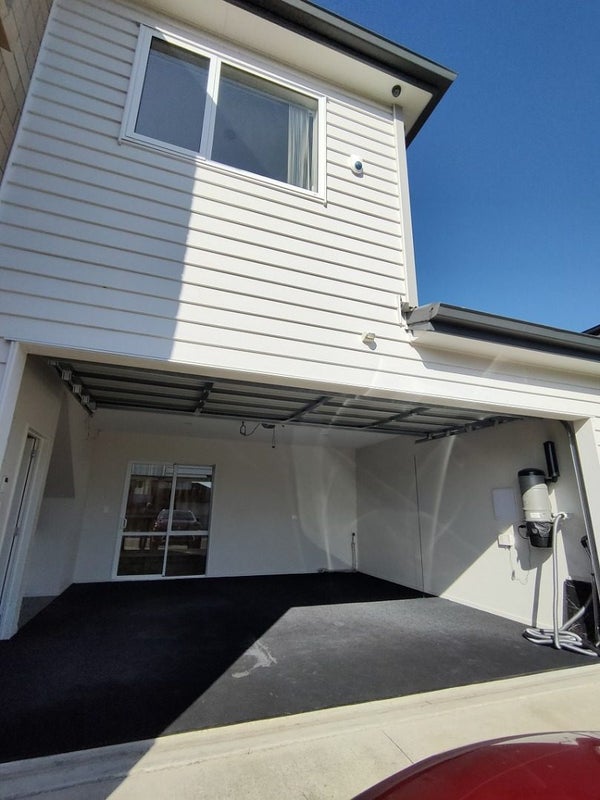 75 Rosewell Crescent, Flat Bush, Auckland - Carousel 2