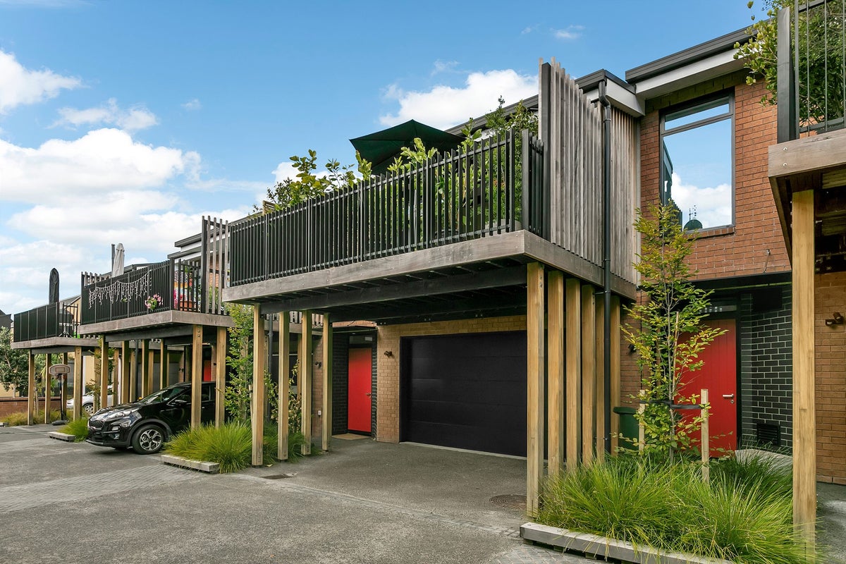 6 Hugh Wilson Road, Hobsonville, Auckland - Carousel 2